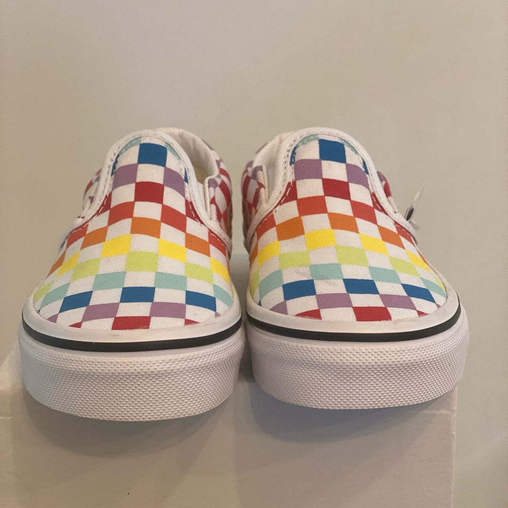 Kids Slip-On Checkerboard Vans Shoes ❤️NWOT - Picture 3 of 6